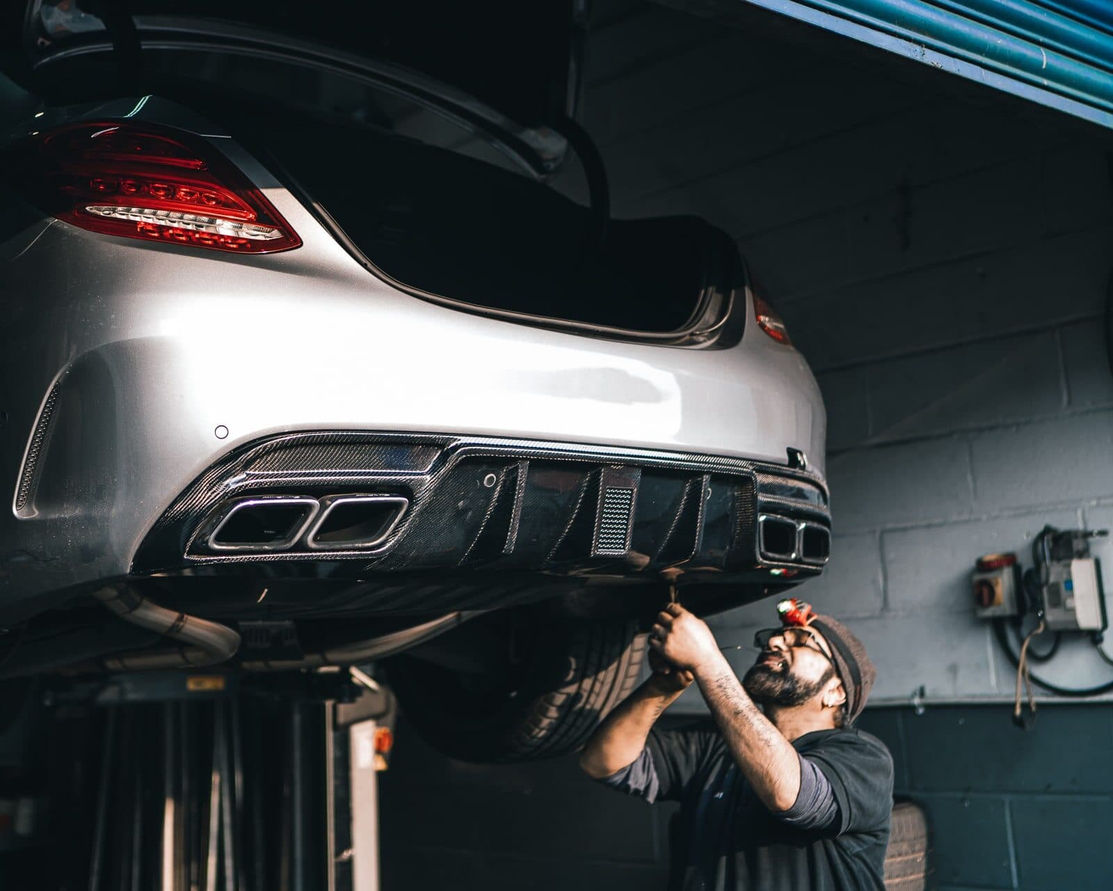 Aero, carbon & an insurance-approved body shop